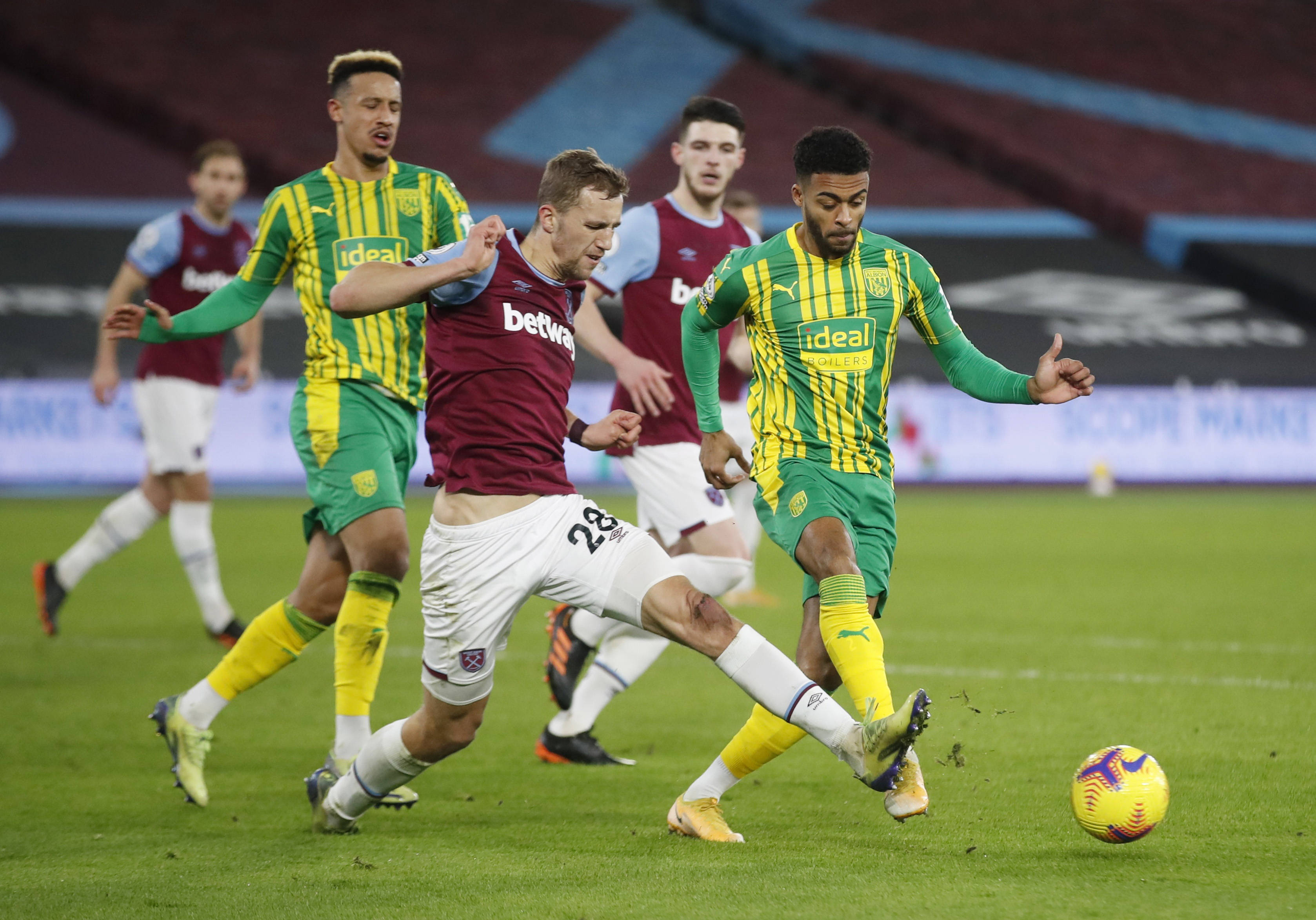 此次签约迪 此次签约迪